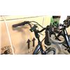 Image 3 : BLACK RTG REGAL FRONT SUSPENSION 8-SPEED ELECTRIC BIKE