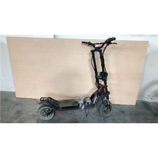 KAABO HIGH-PERFORMANCE FRONT SUSPENSION ELECTRIC KICK SCOOTER W/ 2 CHARGERS