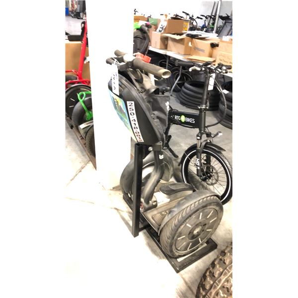 BLACK SEGWAY TWO-WHEELED SELF-BALANCING FORMER RENTAL PERSONAL TRANSPORT UNIT