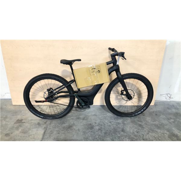 BLACK HARLEY DAVIDSON MOSH/CTY ELECTRIC BICYCLE W/ BATTERY, NO CHARGER