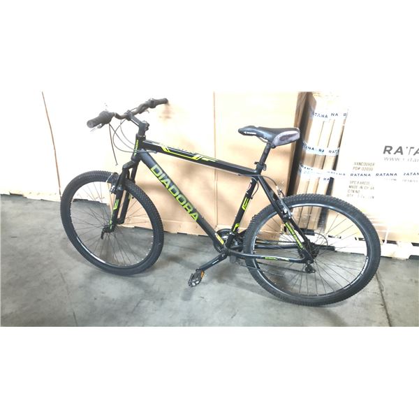 BLACK DIADORA NOVARA 21-SPEED FRONT SUSPENSION MOUNTAIN BIKE