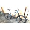 Image 2 : GREY/BLUE GIANT TRANCE MAESTRO FLOATING PIVOT 12-SPEED FULL SUSPENSION MOUNTAIN BIKE