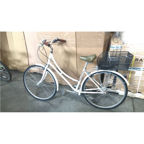 WHITE LOCHSIDE STEP THRU CRUISER BIKE