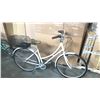 Image 2 : WHITE LOCHSIDE STEP THRU CRUISER BIKE