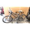 Image 1 : GREY KONA CADABRA FULL SUSPENSION 30-SPEED MOUNTAIN BIKE