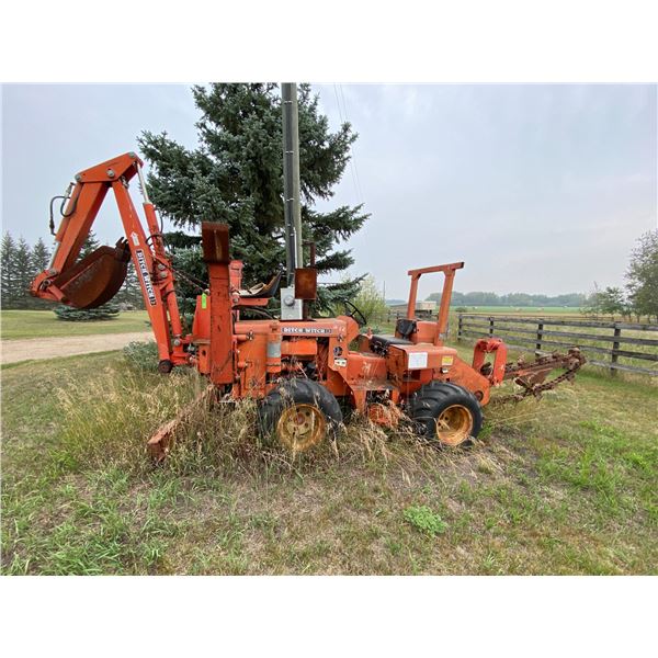 Ditchwitch R40A, SN. ST423857, had it running & moving, needs a battery