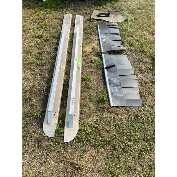 Rear rock shield & box rails