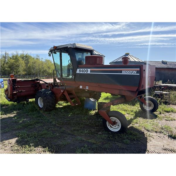 Hesston 8400 Diesel S.P. Haybine CAHR, showing 2419 hrs serial 1968840T00293 Running Order