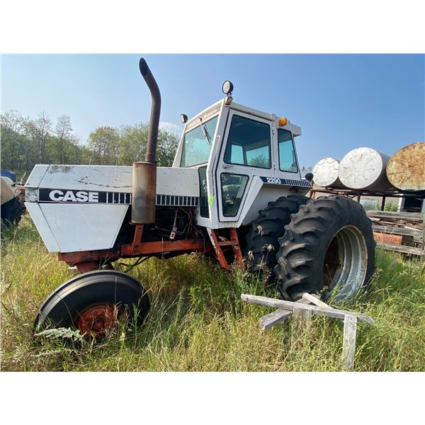 1980 Case 2290 Tractor, Not Running, Missing Front Tire, 18.4x34 Duals, SN. 9905539