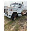 Image 11 : 1979 IH #1724 Single axle fuel truck, SN. AA172JCA17872, V8 gas, standard, Sold for parts