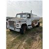 Image 1 : 1979 IH #1724 Single axle fuel truck, SN. AA172JCA17872, V8 gas, standard, Sold for parts
