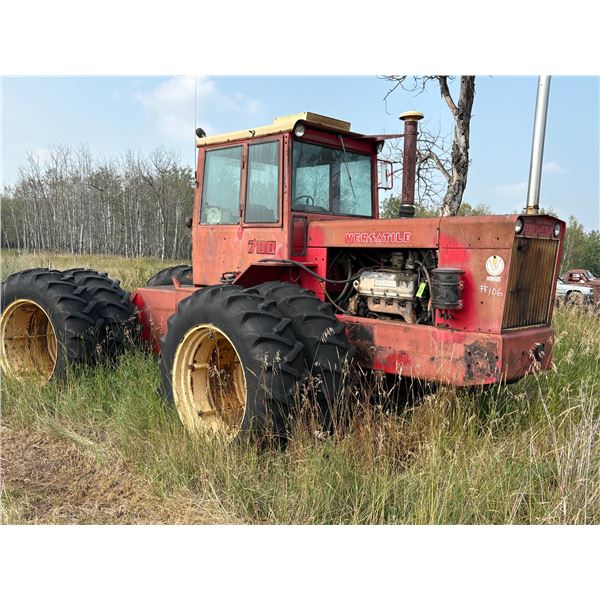 Versatile 700 Tractor, Duals, 3 hyds, Sold for parts