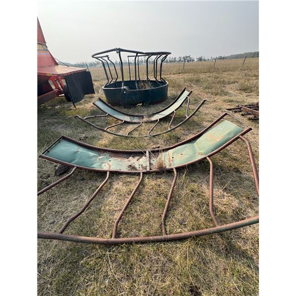 Round bale feeders