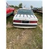 Image 3 : White Buick 4 door sold for parts