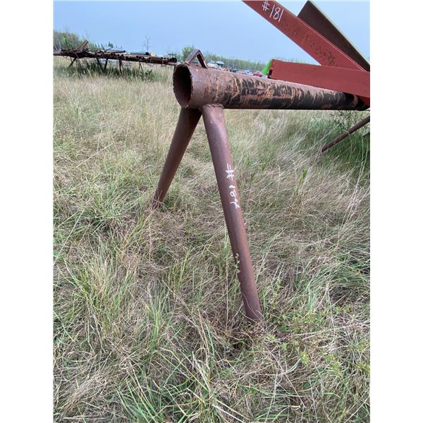 2 pipe stands not to be loaded until the pipe is gone