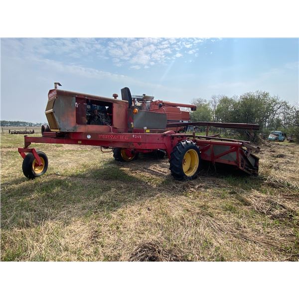 Versatile 400 Swather Sold for Parts