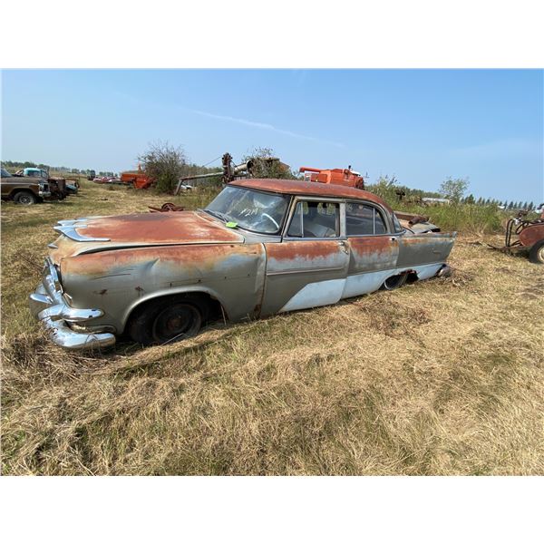 Dodge 4dr Crusader, 8-cyl. motor, some good body parts, Sold for Parts