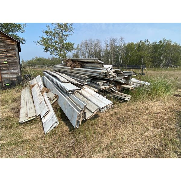 Large pile of siding, Buyer Responsible to load