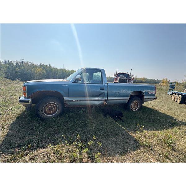 Chev Reg Cab 1500 4x4 s/n: 2GCDK14K5L1140177. Sold for Parts. Located at Land Parcel #2