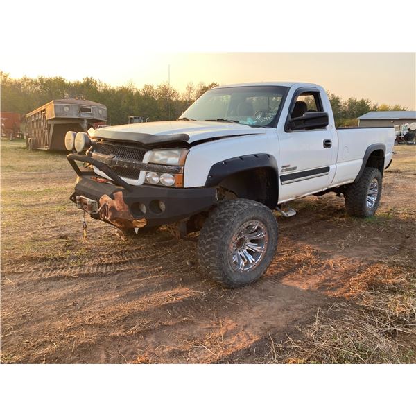 2003 Chev Silverado Duramax diesel 2500HD truck, reg. cab 4x4, c/w heavy duty bumper & winch, lift k
