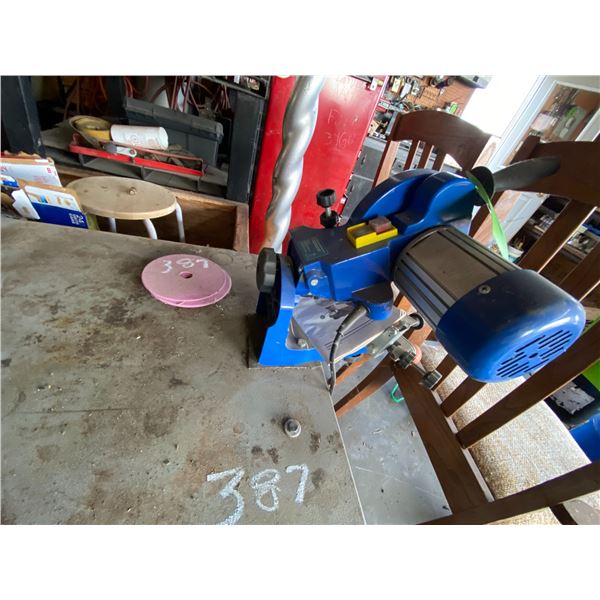 Chain Saw Sharpener c/w Table & 3 Grind Stones