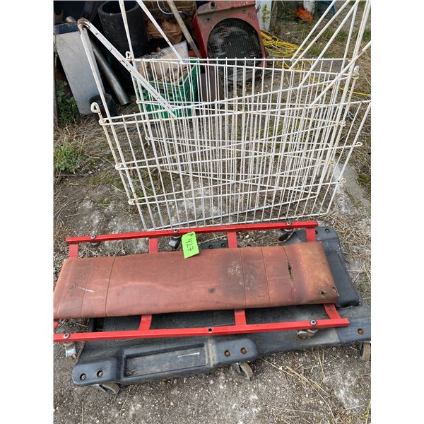 Two Floor Creepers & small White Fence