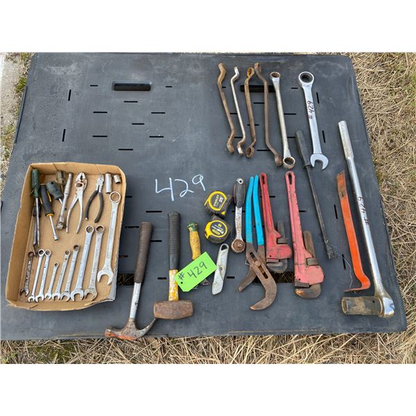 Qty of Hand Tools on Pallet - PALLET DOES NOT GO