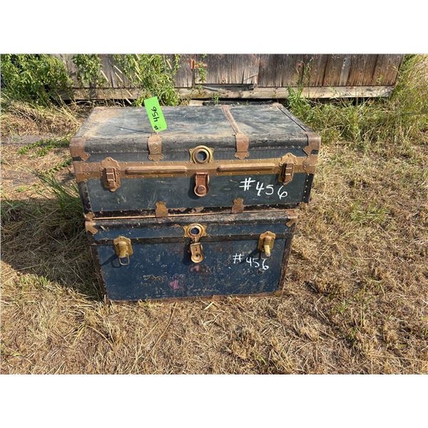 2 old trunks selling together