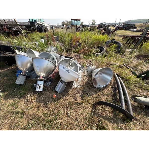 Approx. 6 Lights c/w Some New Bulbs