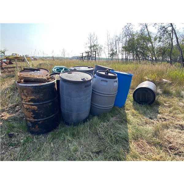 Approx. 11 Steel & Plastic Barrels