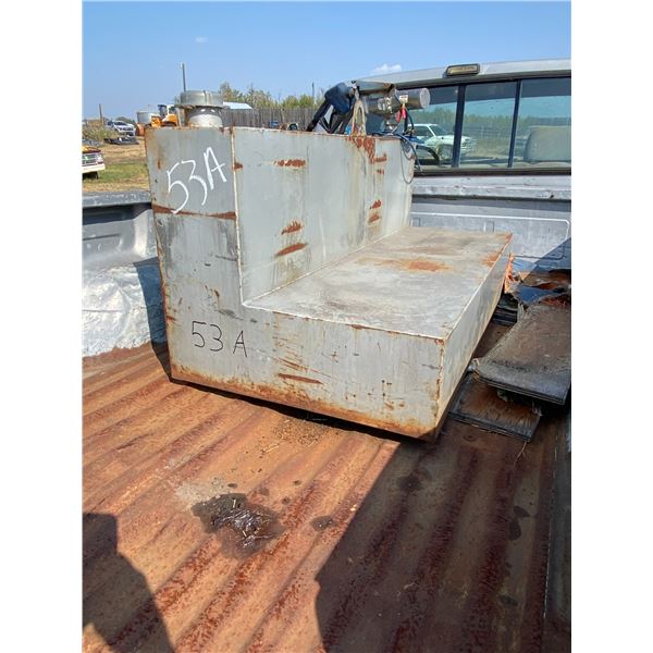 L-shaped fuel tank & 12-volt pump