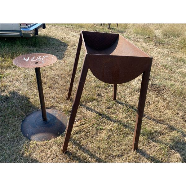 Steel trough & stand