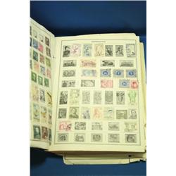 Statesman Deluxe Stamp Album with Stamps
