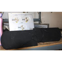 3 Disk CD Changer w/ 2 Speakers