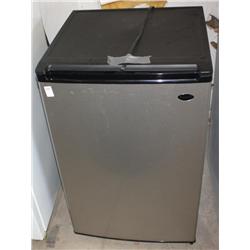 Sanyo Mini Fridge