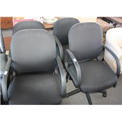 Lot of 4 Chairs