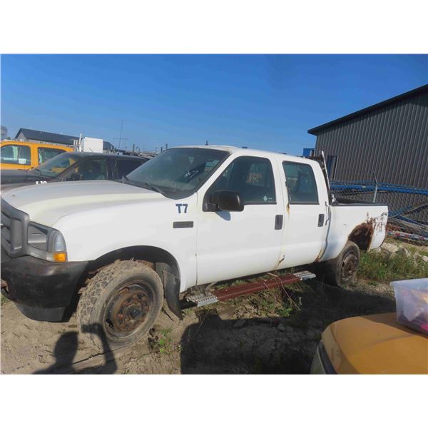 2002 Ford F250 XL Super Duty | 4X4 | 5.4L Triton | NO TOD | 