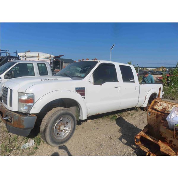 2009 Ford F350 Super Duty Crew Cab  | V8 Power Stroke | Automatic