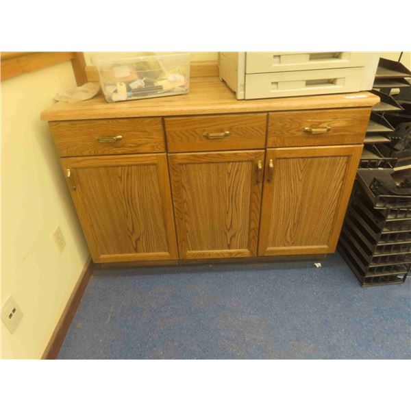 Kitchen Counter 36'' x 26'' x 52'' 