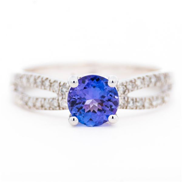 14KWG 1.00ct Tanzanite & .19ctw Diamond Ring, Size 7.25 3.45 grams