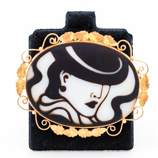 18K Rose Gold Cameo Brooch/Pendant of a Very Cool and Mysterious Lady