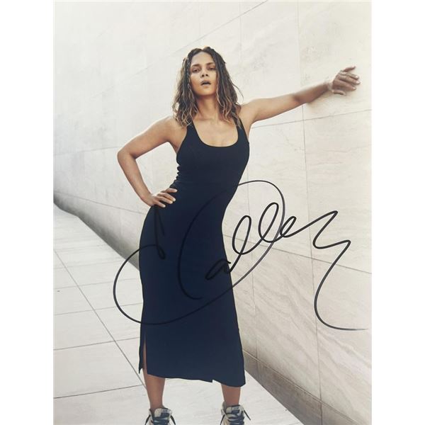 Catwoman Halle Berry signed photo