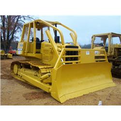 JOHN DEERE 750B CRAWLER TRACTOR