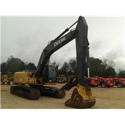 JOHN DEERE 240D LC HYDRAULIC EXCAVATOR