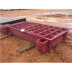 LOT 9 (10') CATTLE PANELS W/(4') WALK THRU GA