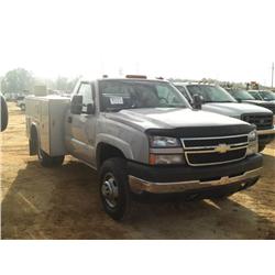 2006 CHEVROLET 3500 S/A MECHANICS TRUCK