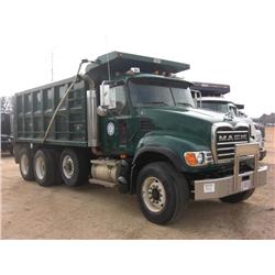 2006 MACK CV713 TRI-AXLE DUMP