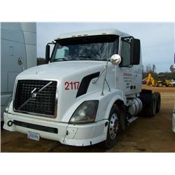 2007 VOLVO VNL64T T/A TRUCK TRACTOR