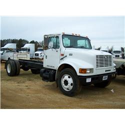 200O INTERNATIONAL 4700 S/A CAB & CHASSIS