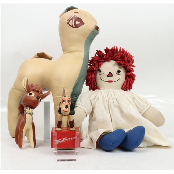 1940s Toys: Raggedy Anne and Delightful Puppet Dog!  [199902]